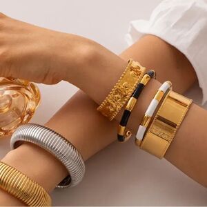 Gold and Black Cuff Bracelet M407